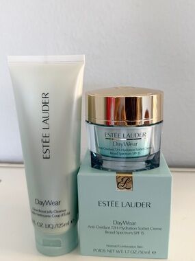 Estee Lauder Set + Free Laka Lip Mask